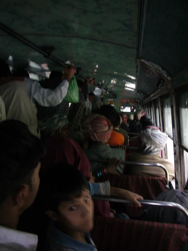 Travel - India - Kashmir - Aru - Bus To Pahalgam